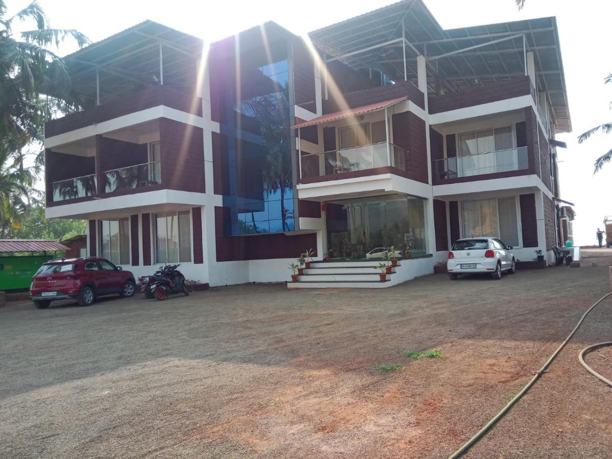 Coastal Bay Beach Resort Harnai ภายนอก รูปภาพ