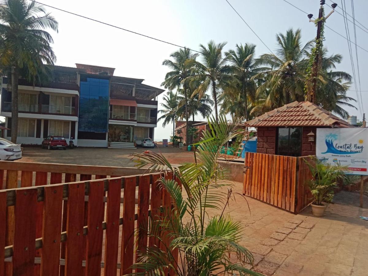 Coastal Bay Beach Resort Harnai ภายนอก รูปภาพ